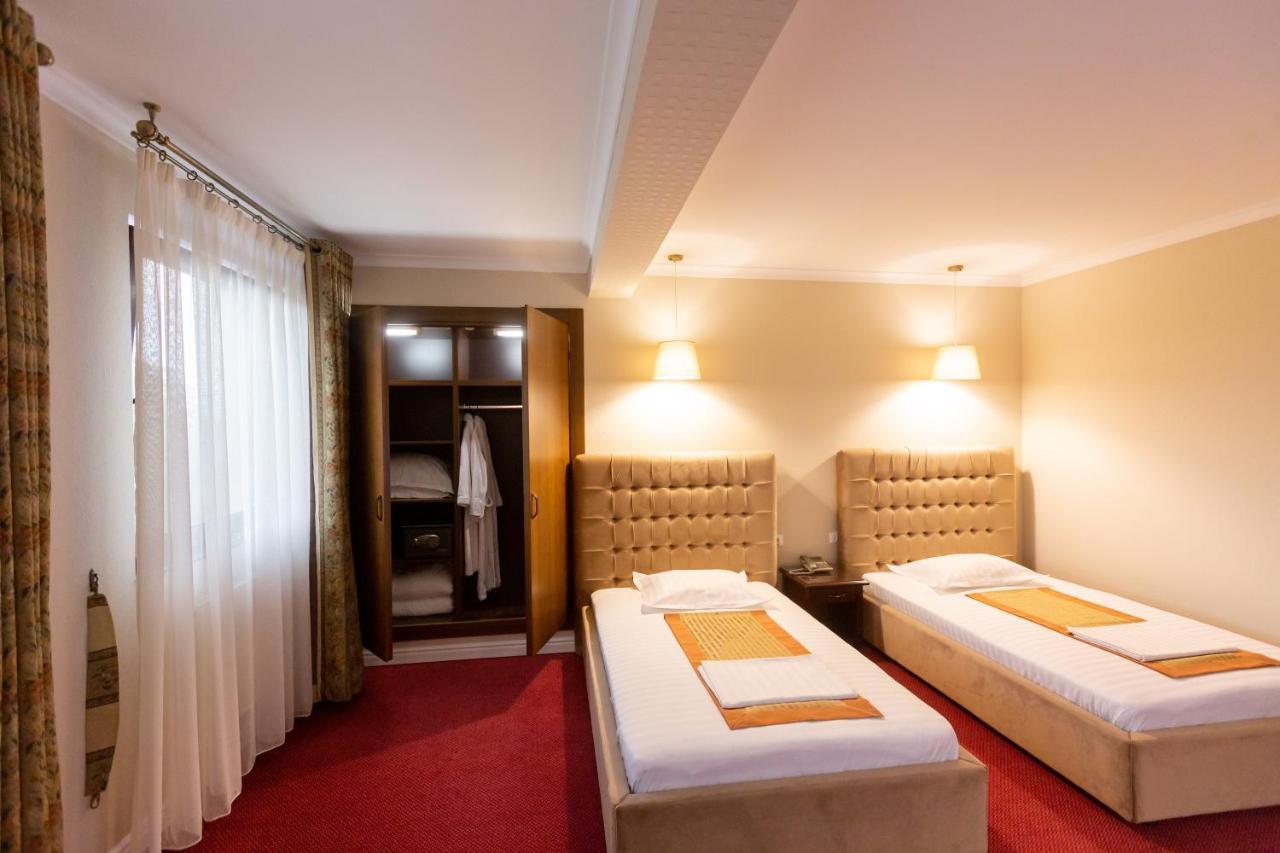 Hotel Art 4*