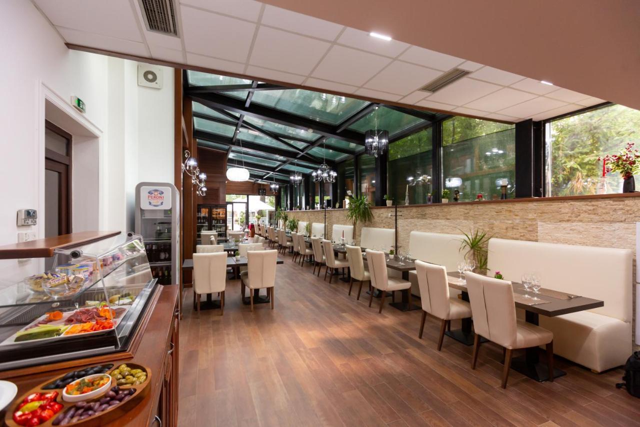 Art Hotel Buzau